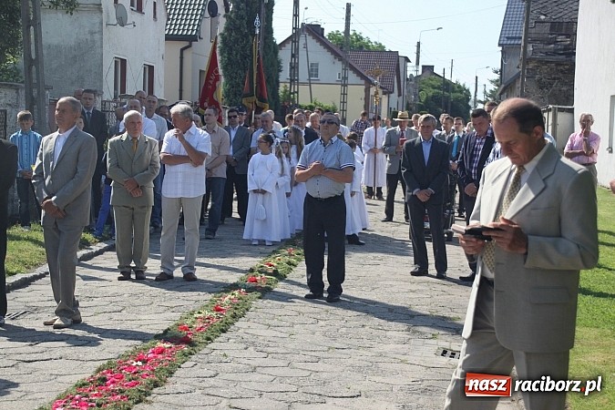 Zdjęcie w galerii na portalu naszraciborz.pl: Boże Ciało we wioskach powiatu raciborskiego wiadomości z regionu