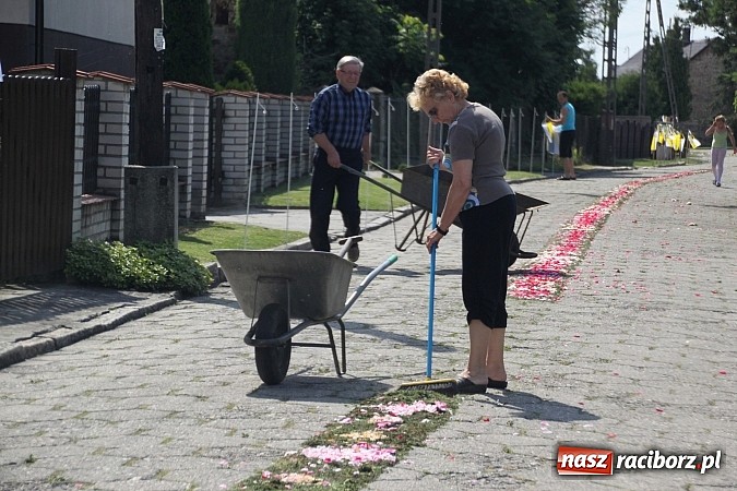 Zdjęcie w galerii na portalu naszraciborz.pl: Boże Ciało we wioskach powiatu raciborskiego wiadomości z regionu