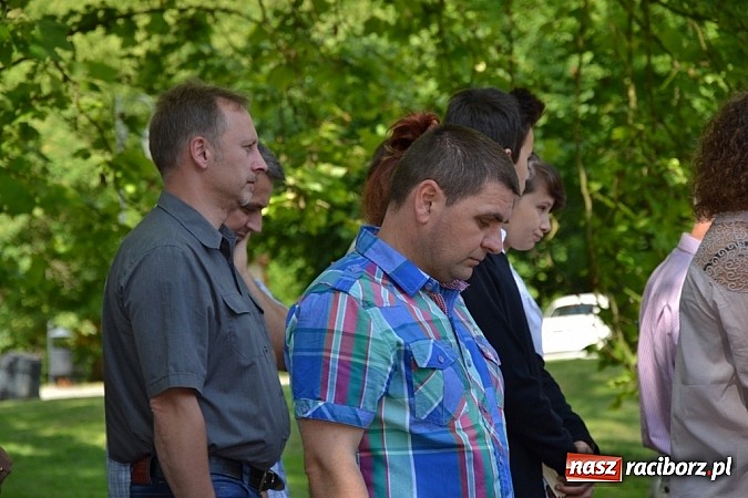 Zdjęcie w galerii na portalu naszraciborz.pl: Zabierzcie Jezusa ze sobą do domu! Procesja Bożego Ciała w Rudach  wiadomości z regionu