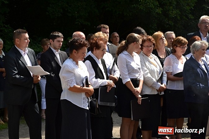 Zdjęcie w galerii na portalu naszraciborz.pl: Zabierzcie Jezusa ze sobą do domu! Procesja Bożego Ciała w Rudach  wiadomości z regionu