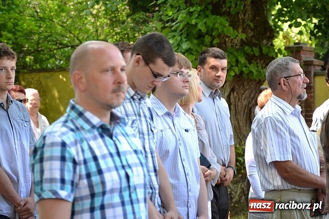 Zdjęcie w galerii na portalu naszraciborz.pl: Zabierzcie Jezusa ze sobą do domu! Procesja Bożego Ciała w Rudach  wiadomości z regionu