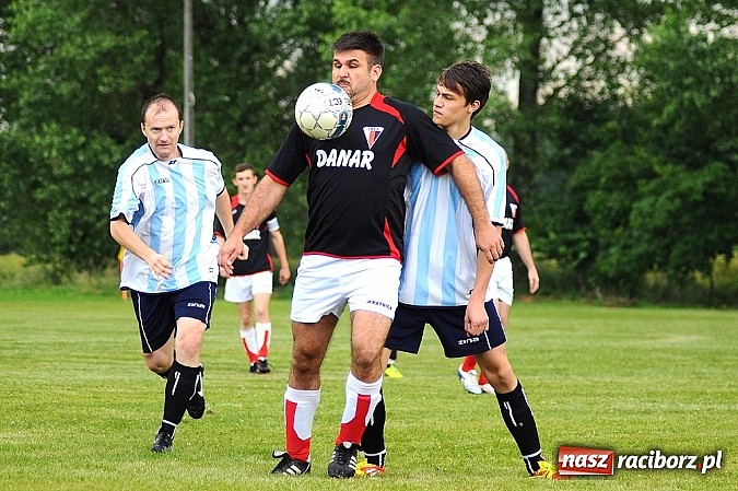 Zdjęcie w galerii na portalu naszraciborz.pl: B klasa: Trzy punkty zostały w Bieńkowicach wiadomości z regionu