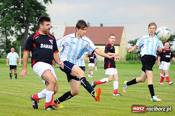 Zdjęcie w galerii na portalu naszraciborz.pl: B klasa: Trzy punkty zostały w Bieńkowicach wiadomości z regionu