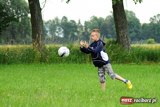 Zdjęcie w galerii na portalu naszraciborz.pl: B klasa: Trzy punkty zostały w Bieńkowicach wiadomości z regionu