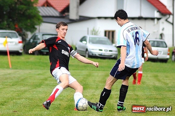 Zdjęcie w galerii na portalu naszraciborz.pl: B klasa: Trzy punkty zostały w Bieńkowicach wiadomości z regionu