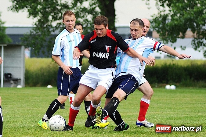 Zdjęcie w galerii na portalu naszraciborz.pl: B klasa: Trzy punkty zostały w Bieńkowicach wiadomości z regionu