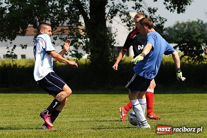Zdjęcie w galerii na portalu naszraciborz.pl: B klasa: Trzy punkty zostały w Bieńkowicach wiadomości z regionu
