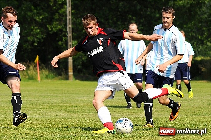 Zdjęcie w galerii na portalu naszraciborz.pl: B klasa: Trzy punkty zostały w Bieńkowicach wiadomości z regionu