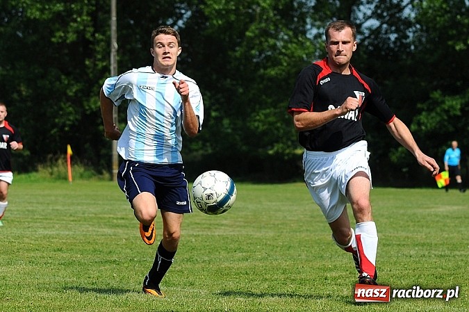 Zdjęcie w galerii na portalu naszraciborz.pl: B klasa: Trzy punkty zostały w Bieńkowicach wiadomości z regionu