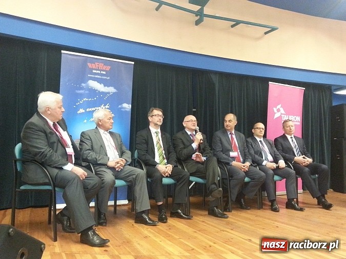 Zdjęcie w galerii na portalu naszraciborz.pl: Tauron rozmawia z biznesem i samorządowcami o bloku w Jaworznie wiadomości z regionu