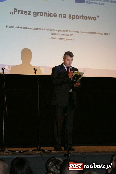 Zdjęcie w galerii na portalu naszraciborz.pl: W Gimnazjum nr 2 podsumowano unijny projekt Przez granice na sportowo wiadomości z regionu