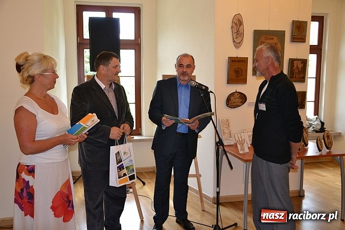 Zdjęcie w galerii na portalu naszraciborz.pl: Wernisaż podsumował plener artystyczny na zamku  wiadomości z regionu