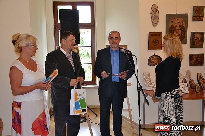 Zdjęcie w galerii na portalu naszraciborz.pl: Wernisaż podsumował plener artystyczny na zamku  wiadomości z regionu