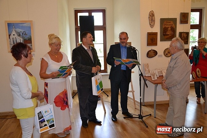 Zdjęcie w galerii na portalu naszraciborz.pl: Wernisaż podsumował plener artystyczny na zamku  wiadomości z regionu
