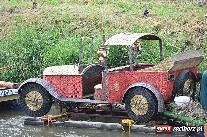 Zdjęcie w galerii na portalu naszraciborz.pl: Rekordowe bajkowe jubileuszowe Pływadło wiadomości z regionu