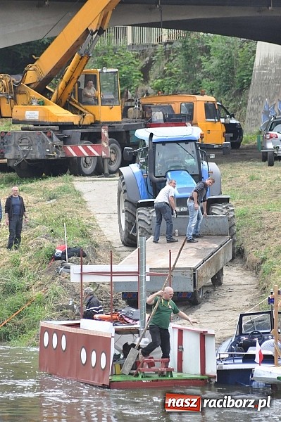Zdjęcie w galerii na portalu naszraciborz.pl: Rekordowe bajkowe jubileuszowe Pływadło wiadomości z regionu