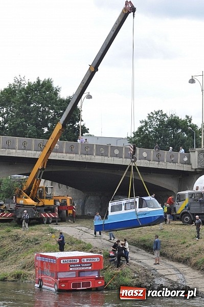 Zdjęcie w galerii na portalu naszraciborz.pl: Rekordowe bajkowe jubileuszowe Pływadło wiadomości z regionu