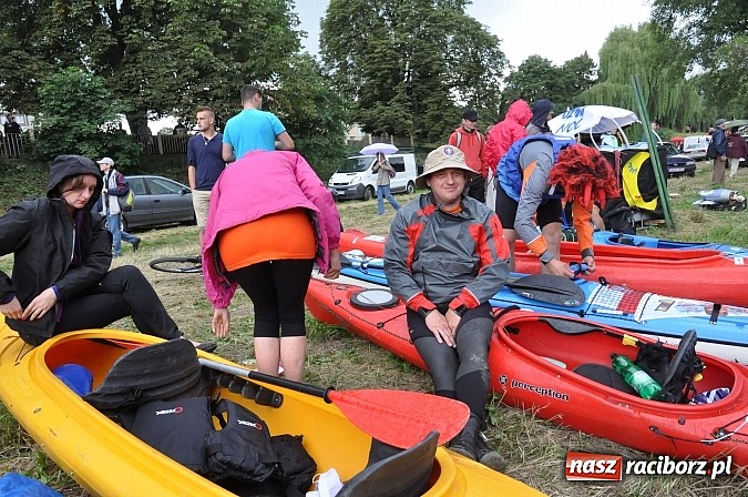 Zdjęcie w galerii na portalu naszraciborz.pl: Rekordowe bajkowe jubileuszowe Pływadło wiadomości z regionu