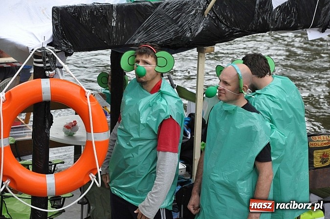 Zdjęcie w galerii na portalu naszraciborz.pl: Rekordowe bajkowe jubileuszowe Pływadło wiadomości z regionu