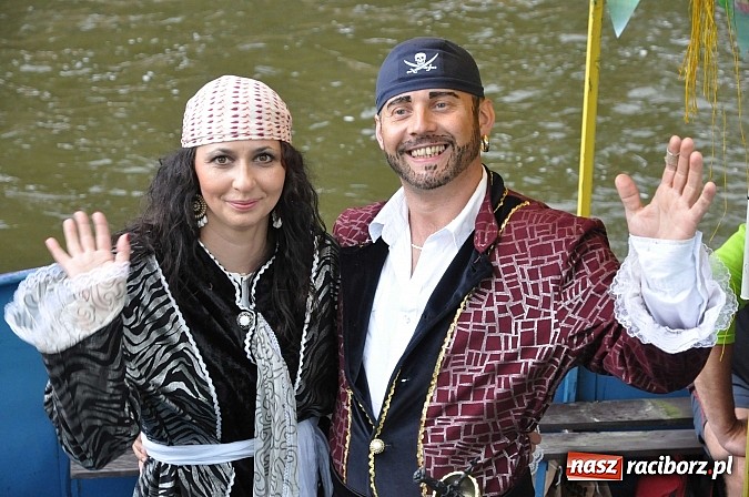 Zdjęcie w galerii na portalu naszraciborz.pl: Rekordowe bajkowe jubileuszowe Pływadło wiadomości z regionu