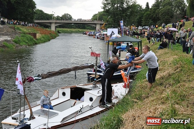 Zdjęcie w galerii na portalu naszraciborz.pl: Rekordowe bajkowe jubileuszowe Pływadło wiadomości z regionu