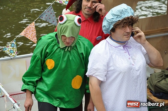 Zdjęcie w galerii na portalu naszraciborz.pl: Rekordowe bajkowe jubileuszowe Pływadło wiadomości z regionu