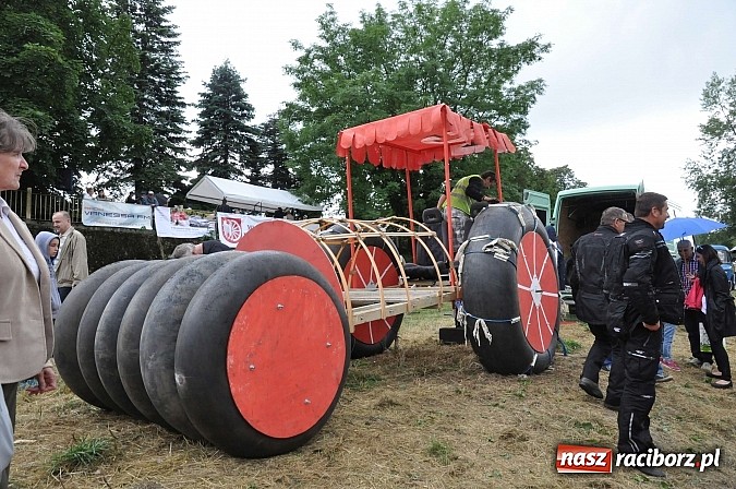 Zdjęcie w galerii na portalu naszraciborz.pl: Rekordowe bajkowe jubileuszowe Pływadło wiadomości z regionu