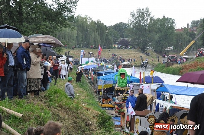 Zdjęcie w galerii na portalu naszraciborz.pl: Rekordowe bajkowe jubileuszowe Pływadło wiadomości z regionu