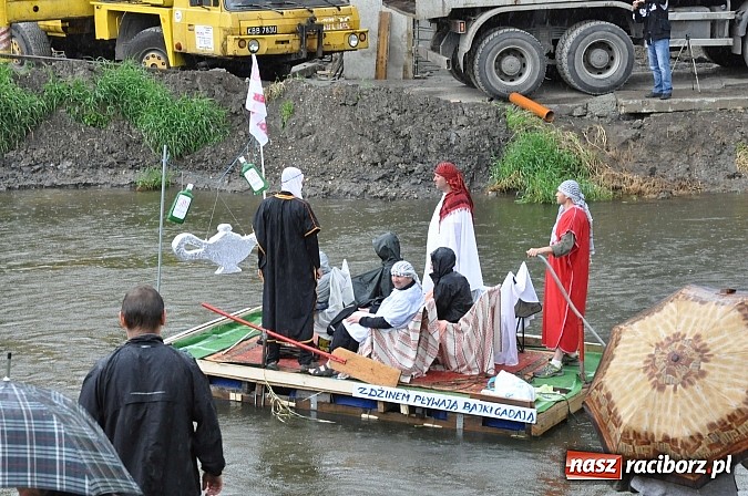 Zdjęcie w galerii na portalu naszraciborz.pl: Rekordowe bajkowe jubileuszowe Pływadło wiadomości z regionu