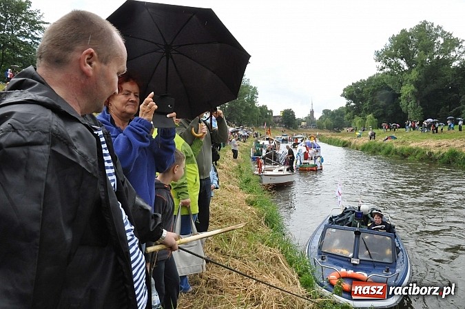 Zdjęcie w galerii na portalu naszraciborz.pl: Rekordowe bajkowe jubileuszowe Pływadło wiadomości z regionu