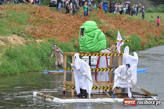 Zdjęcie w galerii na portalu naszraciborz.pl: Rekordowe bajkowe jubileuszowe Pływadło wiadomości z regionu