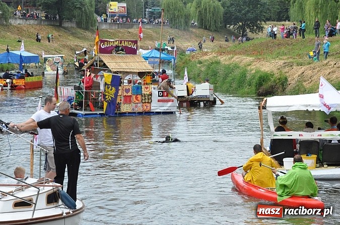 Zdjęcie w galerii na portalu naszraciborz.pl: Rekordowe bajkowe jubileuszowe Pływadło wiadomości z regionu