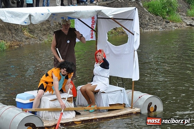 Zdjęcie w galerii na portalu naszraciborz.pl: Rekordowe bajkowe jubileuszowe Pływadło wiadomości z regionu