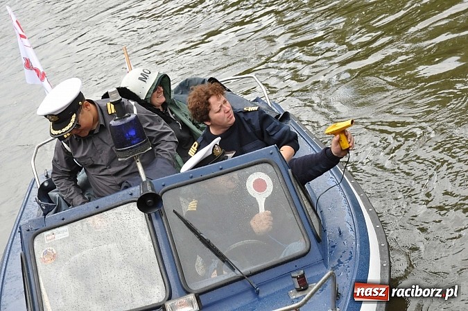 Zdjęcie w galerii na portalu naszraciborz.pl: Rekordowe bajkowe jubileuszowe Pływadło wiadomości z regionu