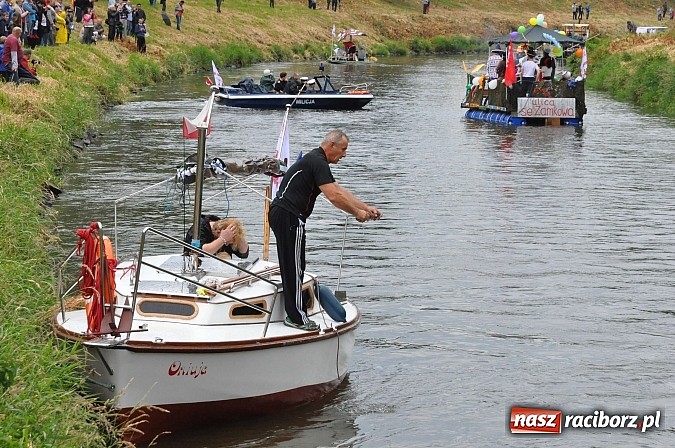 Zdjęcie w galerii na portalu naszraciborz.pl: Rekordowe bajkowe jubileuszowe Pływadło wiadomości z regionu