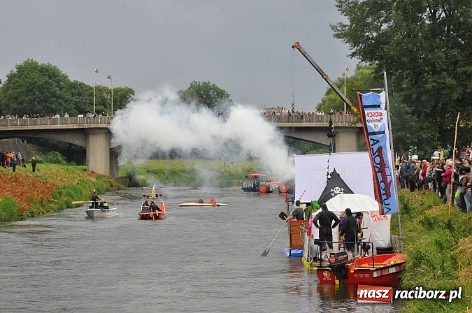 Zdjęcie w galerii na portalu naszraciborz.pl: Rekordowe bajkowe jubileuszowe Pływadło wiadomości z regionu