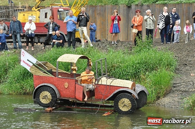 Zdjęcie w galerii na portalu naszraciborz.pl: Rekordowe bajkowe jubileuszowe Pływadło wiadomości z regionu