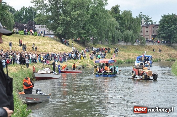 Zdjęcie w galerii na portalu naszraciborz.pl: Rekordowe bajkowe jubileuszowe Pływadło wiadomości z regionu