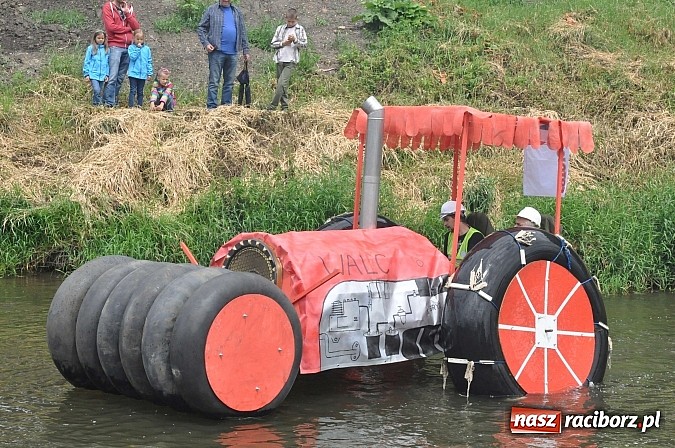 Zdjęcie w galerii na portalu naszraciborz.pl: Rekordowe bajkowe jubileuszowe Pływadło wiadomości z regionu