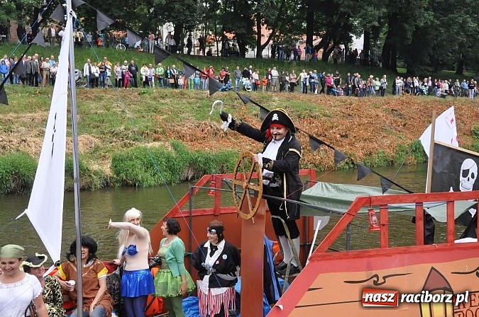 Zdjęcie w galerii na portalu naszraciborz.pl: Rekordowe bajkowe jubileuszowe Pływadło wiadomości z regionu