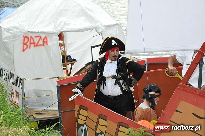 Zdjęcie w galerii na portalu naszraciborz.pl: Odrą spływamy, bajki opowiadamy wiadomości z regionu