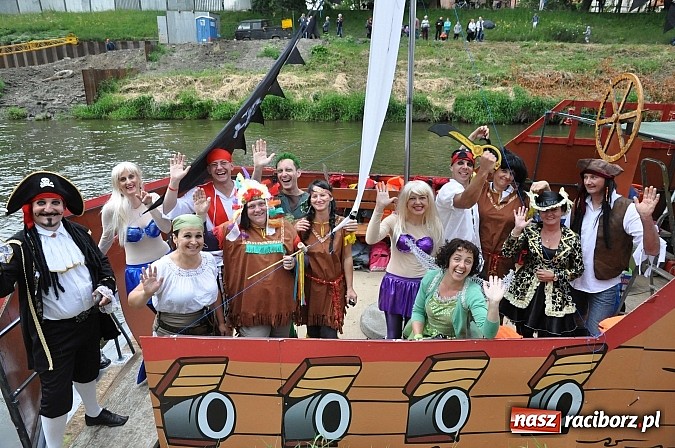 Zdjęcie w galerii na portalu naszraciborz.pl: Odrą spływamy, bajki opowiadamy wiadomości z regionu