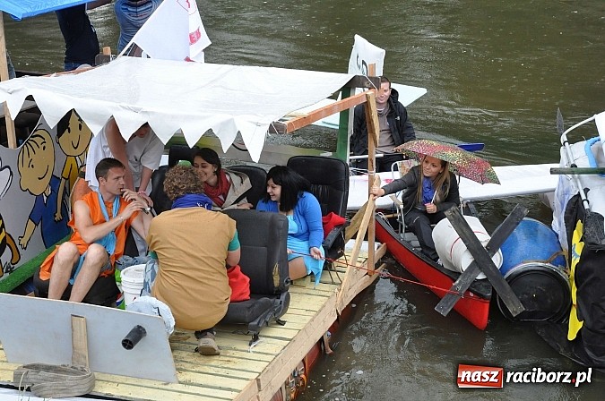 Zdjęcie w galerii na portalu naszraciborz.pl: Odrą spływamy, bajki opowiadamy wiadomości z regionu