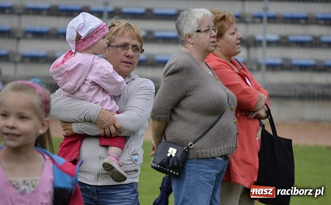 Zdjęcie w galerii na portalu naszraciborz.pl: Zespoły Raciborskiego Centrum Kultury na Dniach Raciborza. Perspektywa, Pozytywa i 60+ wiadomości z regionu