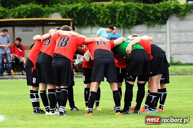 Zdjęcie w galerii na portalu naszraciborz.pl: Hat-trick Ekierta nie wystarczył. Tworków w klasie okręgowej wiadomości z regionu