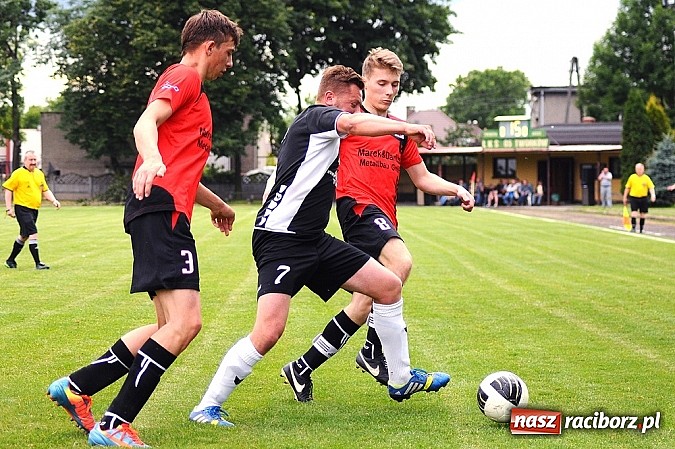 Zdjęcie w galerii na portalu naszraciborz.pl: Hat-trick Ekierta nie wystarczył. Tworków w klasie okręgowej wiadomości z regionu