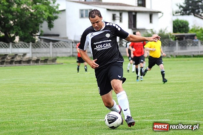 Zdjęcie w galerii na portalu naszraciborz.pl: Hat-trick Ekierta nie wystarczył. Tworków w klasie okręgowej wiadomości z regionu