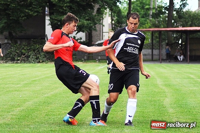 Zdjęcie w galerii na portalu naszraciborz.pl: Hat-trick Ekierta nie wystarczył. Tworków w klasie okręgowej wiadomości z regionu