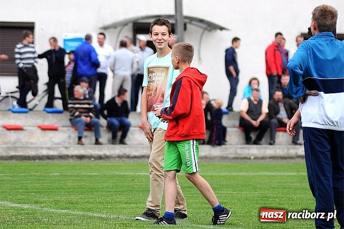 Zdjęcie w galerii na portalu naszraciborz.pl: Hat-trick Ekierta nie wystarczył. Tworków w klasie okręgowej wiadomości z regionu