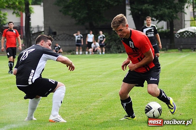 Zdjęcie w galerii na portalu naszraciborz.pl: Hat-trick Ekierta nie wystarczył. Tworków w klasie okręgowej wiadomości z regionu